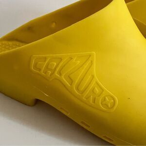 Bright Yellow Calzuro Clogs  Unisex 38-39 Women's 8-8.5